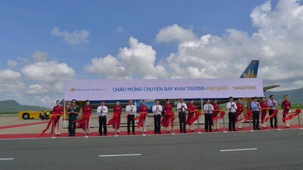 Khai trương đường bay quốc tế Phú Quốc - Singapore